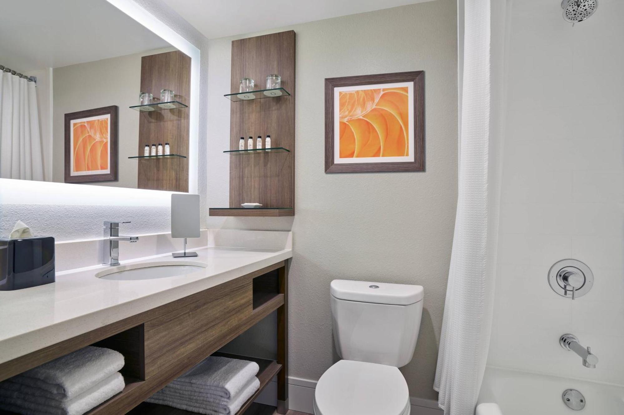 Delta Hotels By Marriott Chicago Willowbrook Bagian luar foto