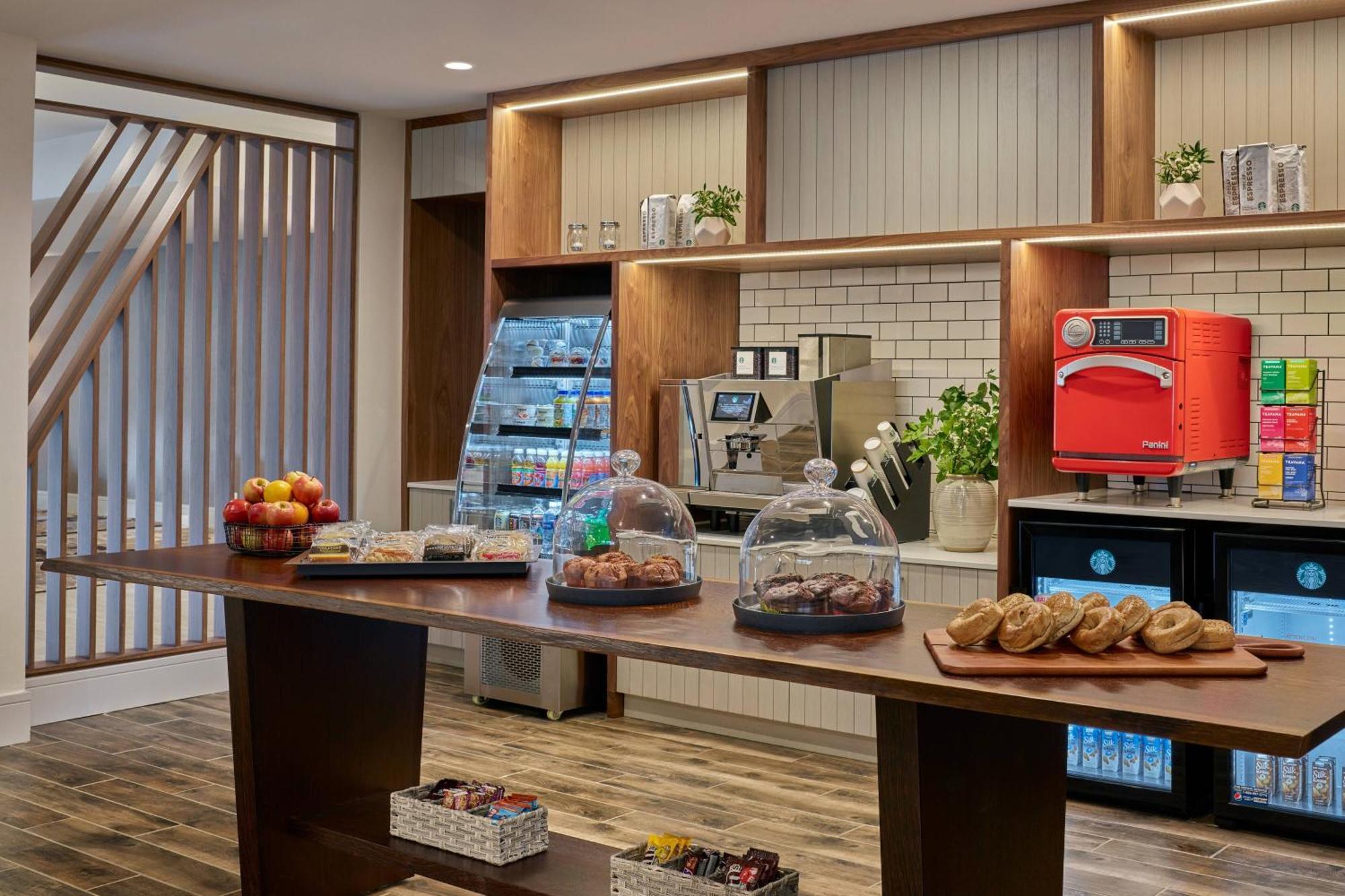 Delta Hotels By Marriott Chicago Willowbrook Bagian luar foto